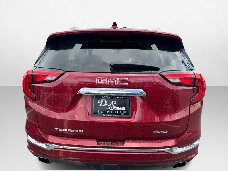 GMC Terrain Vehicle Full-screen Gallery Image 06