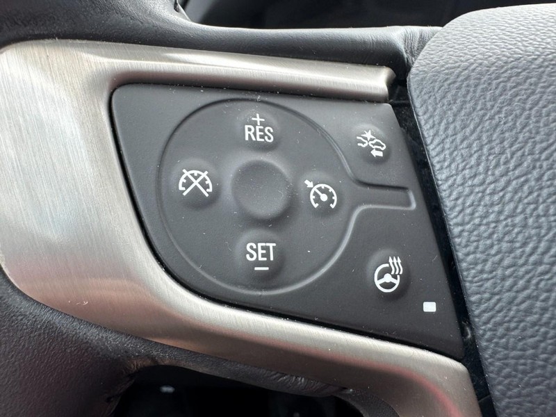 GMC Terrain Vehicle Full-screen Gallery Image 18