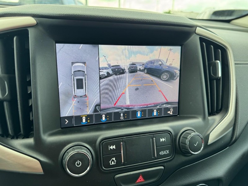 GMC Terrain Vehicle Full-screen Gallery Image 24
