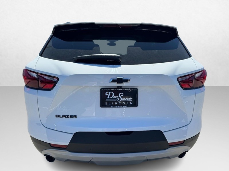 Chevrolet Blazer Vehicle Full-screen Gallery Image 06