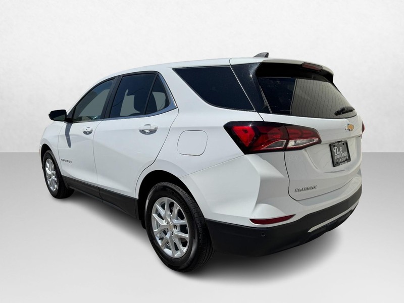 Chevrolet Equinox Vehicle Full-screen Gallery Image 07