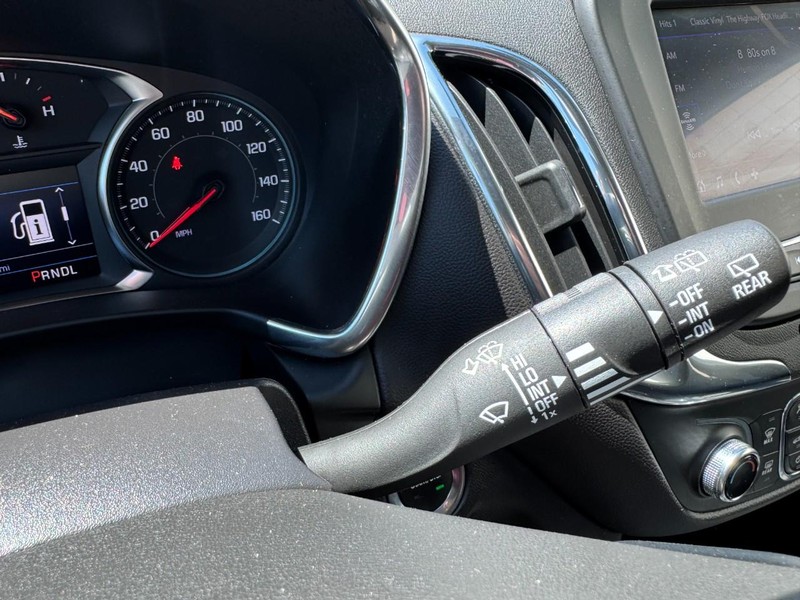 Chevrolet Equinox Vehicle Full-screen Gallery Image 21
