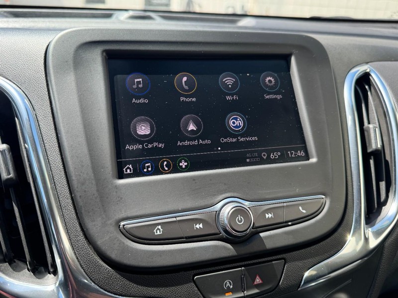 Chevrolet Equinox Vehicle Full-screen Gallery Image 23
