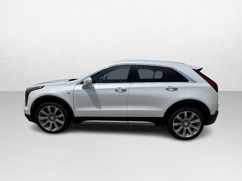 Cadillac XT4 Vehicle Full-screen Gallery Image 08