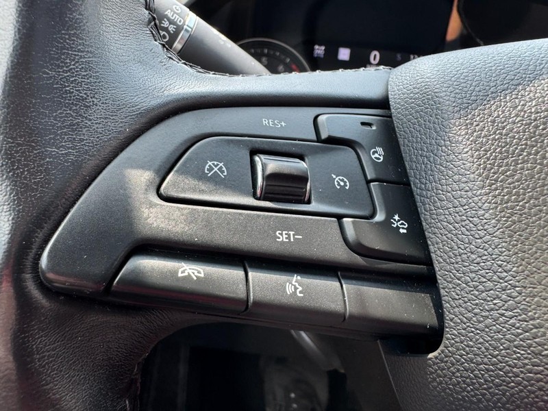 Cadillac XT4 Vehicle Full-screen Gallery Image 18