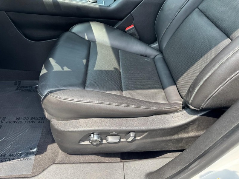 Cadillac XT4 Vehicle Full-screen Gallery Image 26