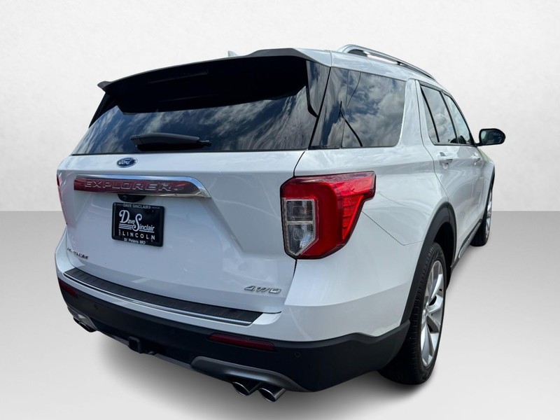 Ford Explorer Vehicle Full-screen Gallery Image 06