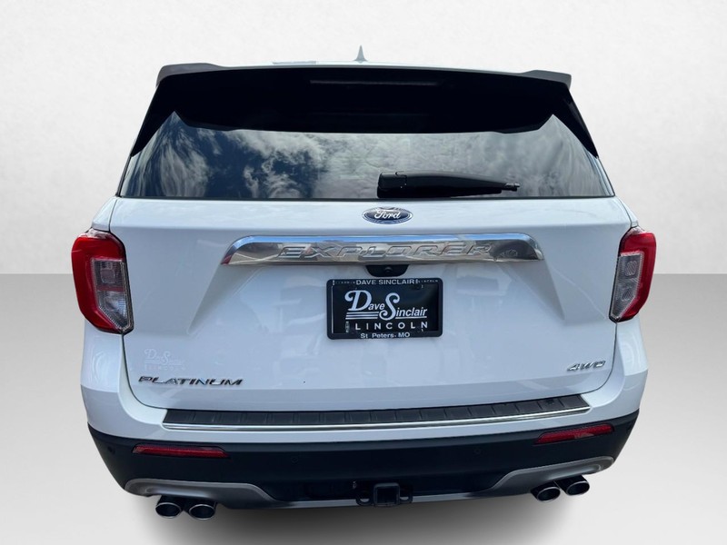 Ford Explorer Vehicle Full-screen Gallery Image 07