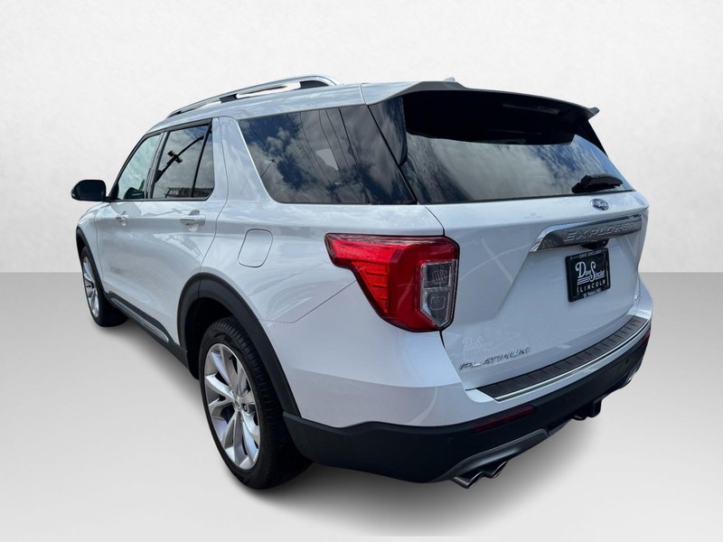 Ford Explorer Vehicle Full-screen Gallery Image 08