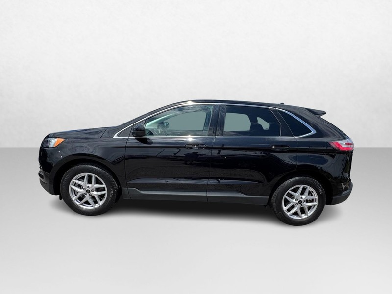 Ford Edge Vehicle Full-screen Gallery Image 08