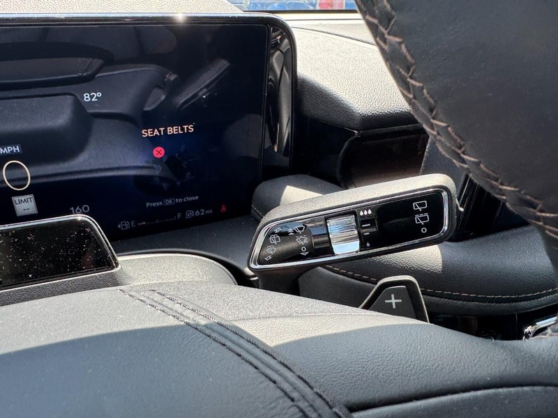 Lincoln Aviator Vehicle Full-screen Gallery Image 21