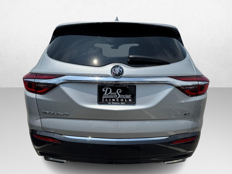 Buick Enclave Vehicle Full-screen Gallery Image 06