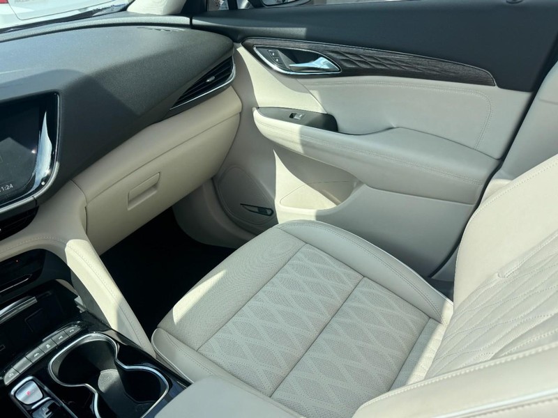 Buick Envision Vehicle Full-screen Gallery Image 11