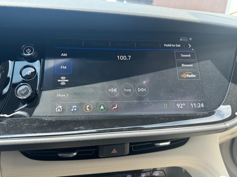 Buick Envision Vehicle Full-screen Gallery Image 16