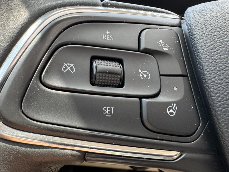 Buick Envision Vehicle Full-screen Gallery Image 18