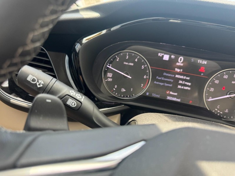 Buick Envision Vehicle Full-screen Gallery Image 20