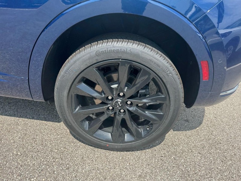 Buick Envision Vehicle Full-screen Gallery Image 27