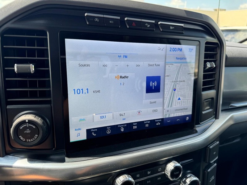 Ford F-150 Vehicle Full-screen Gallery Image 16