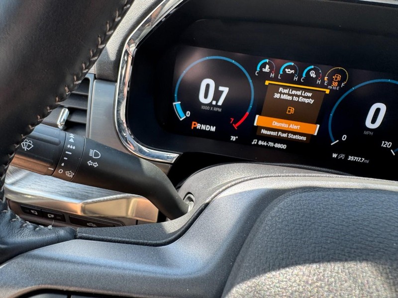 Ford F-150 Vehicle Full-screen Gallery Image 20
