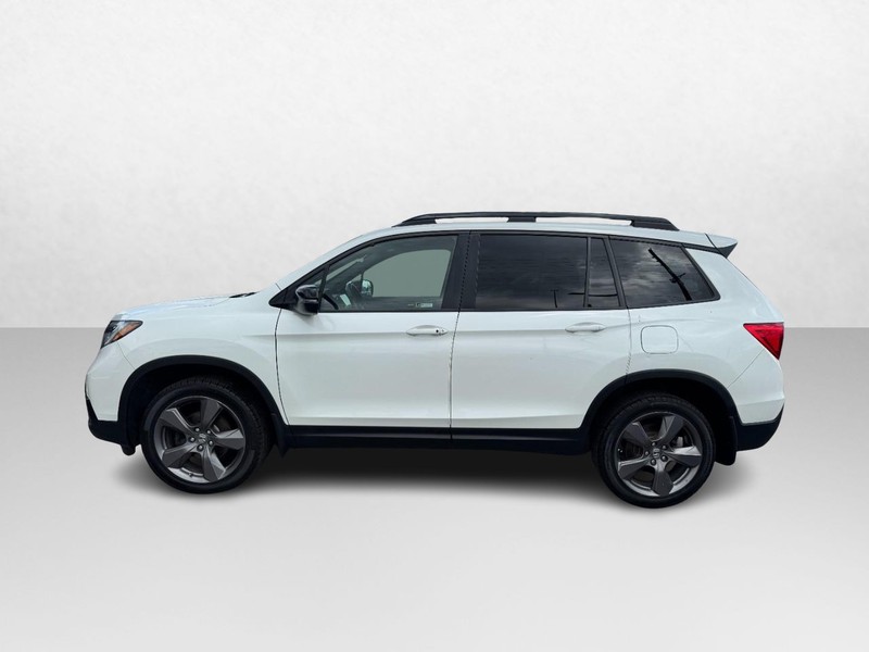 Honda Passport Vehicle Full-screen Gallery Image 08