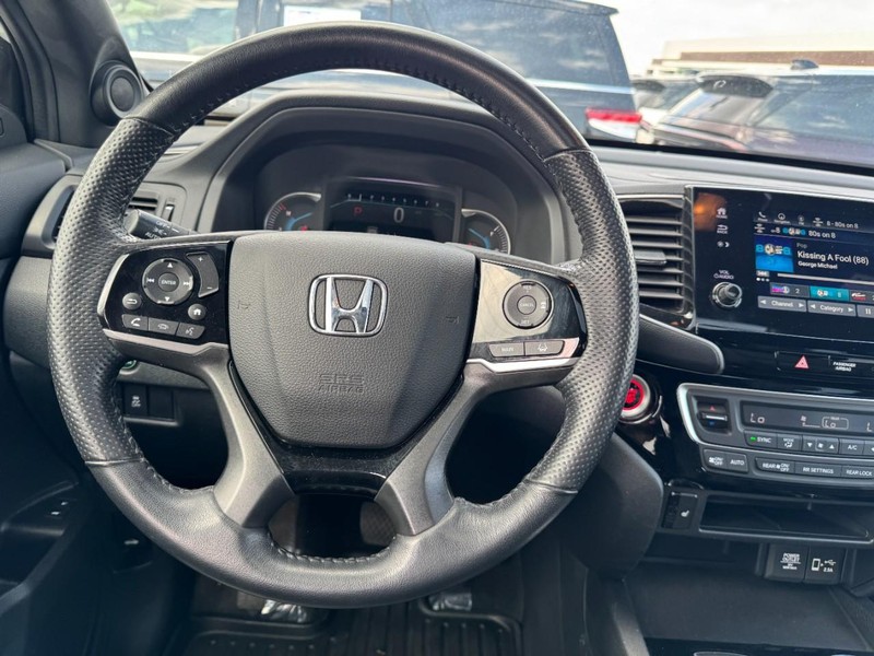 Honda Passport Vehicle Full-screen Gallery Image 10