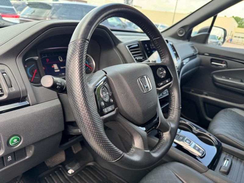 Honda Passport Vehicle Full-screen Gallery Image 15