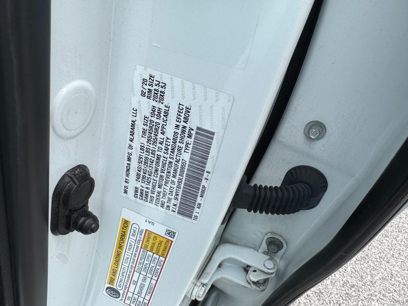 Honda Passport Vehicle Full-screen Gallery Image 28