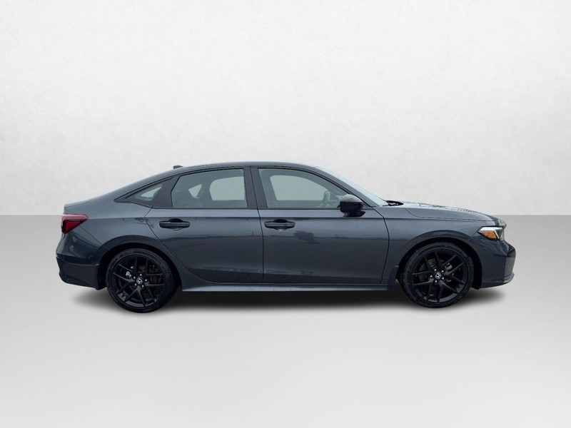 Honda Civic Sedan Vehicle Full-screen Gallery Image 04