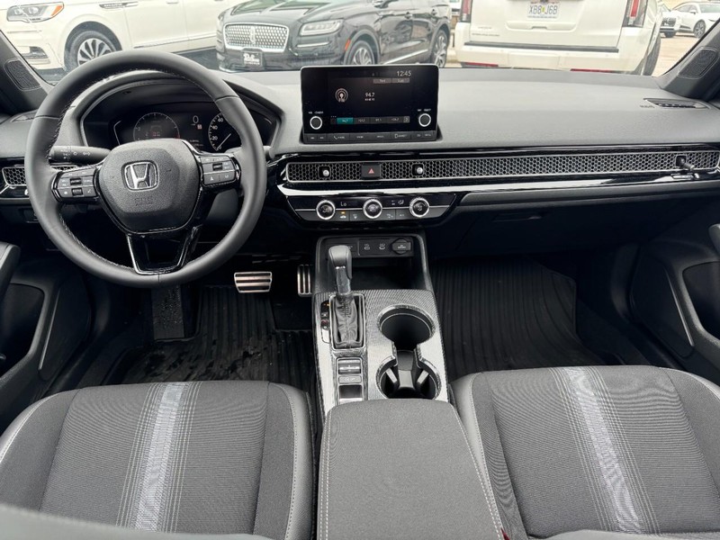 Honda Civic Sedan Vehicle Full-screen Gallery Image 09