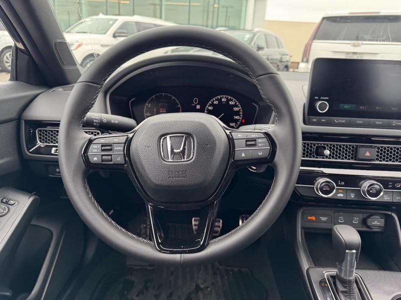 Honda Civic Sedan Vehicle Full-screen Gallery Image 10