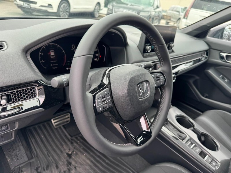 Honda Civic Sedan Vehicle Full-screen Gallery Image 15