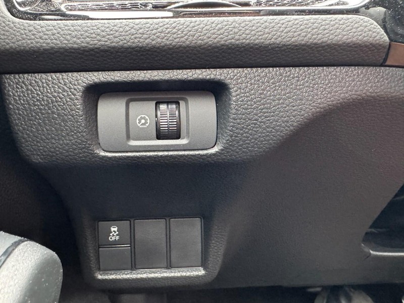 Honda Civic Sedan Vehicle Full-screen Gallery Image 22