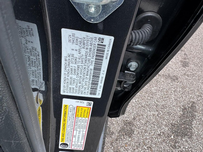 Honda Civic Sedan Vehicle Full-screen Gallery Image 28