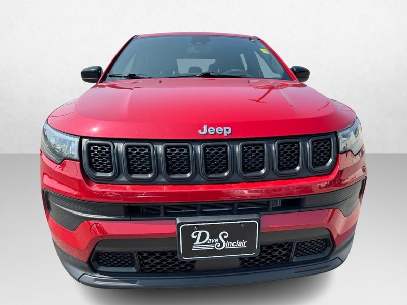 Jeep Compass Vehicle Full-screen Gallery Image 02