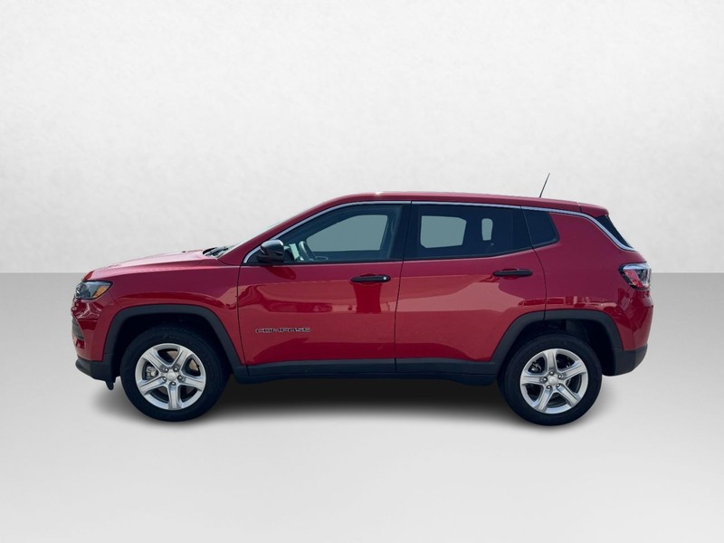 Jeep Compass Vehicle Full-screen Gallery Image 08