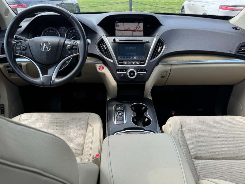 Acura MDX Vehicle Full-screen Gallery Image 09