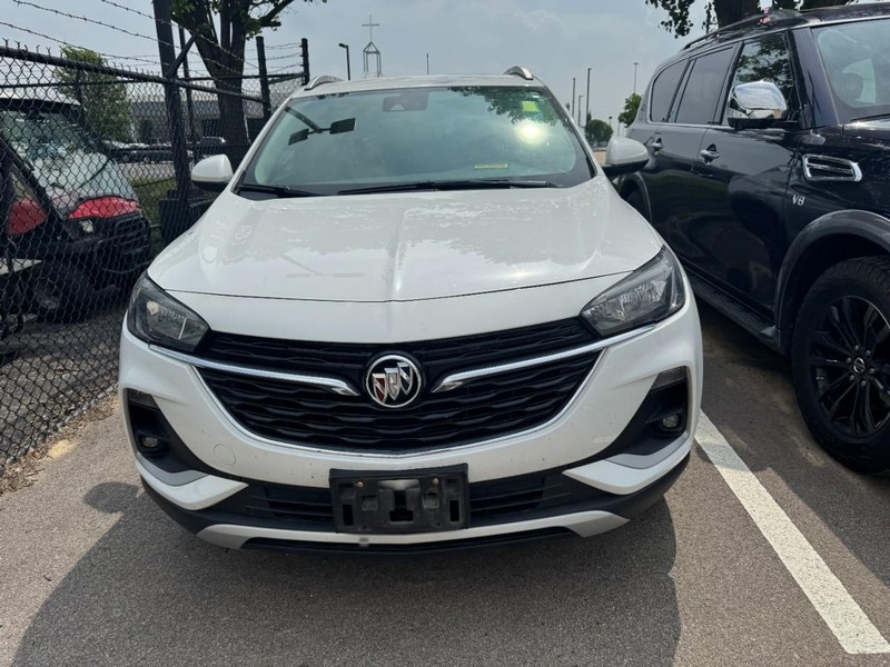 Buick Encore GX Vehicle Full-screen Gallery Image 02