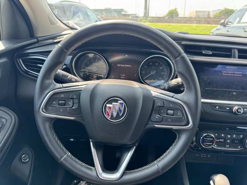 Buick Encore GX Vehicle Full-screen Gallery Image 10