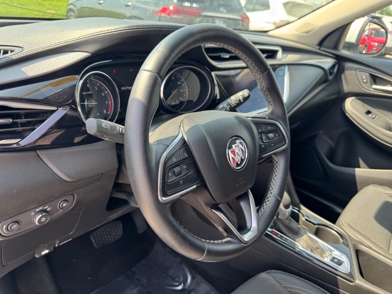 Buick Encore GX Vehicle Full-screen Gallery Image 15
