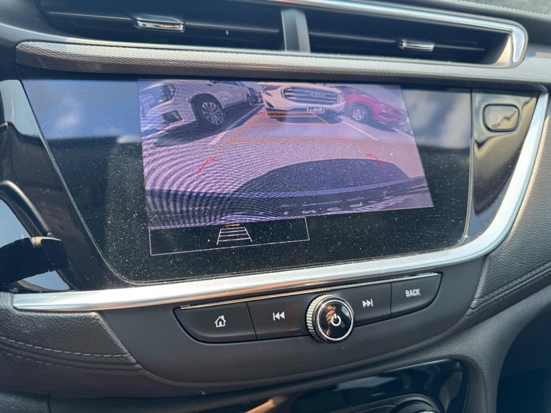 Buick Encore GX Vehicle Full-screen Gallery Image 24