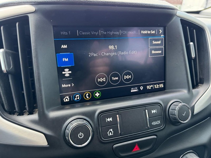 GMC Terrain Vehicle Full-screen Gallery Image 16
