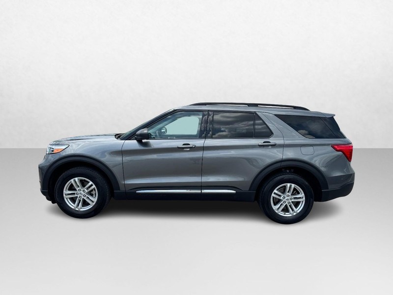 Ford Explorer Vehicle Full-screen Gallery Image 08