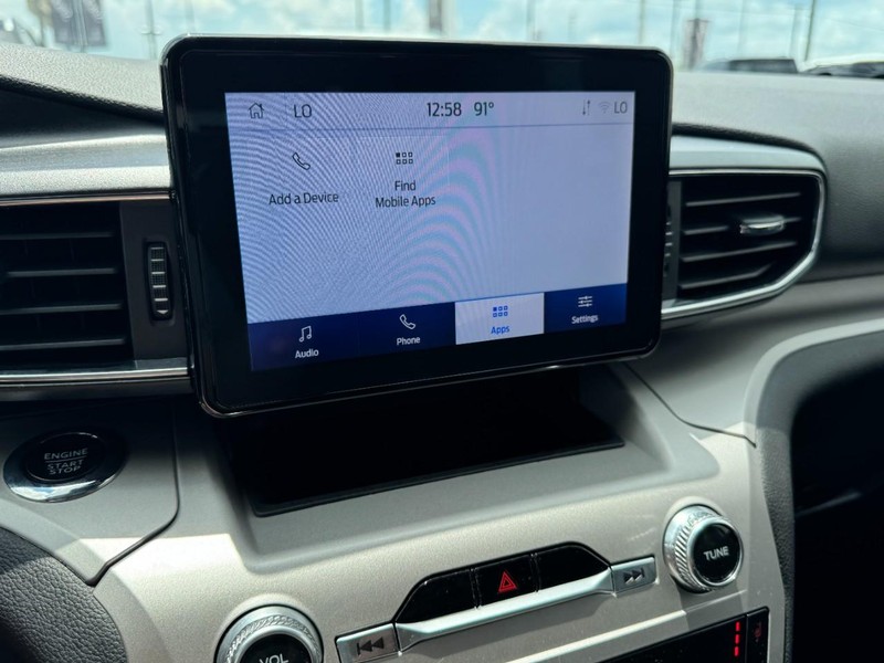 Ford Explorer Vehicle Full-screen Gallery Image 23