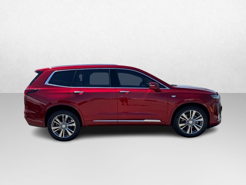 Cadillac XT6 Vehicle Full-screen Gallery Image 04
