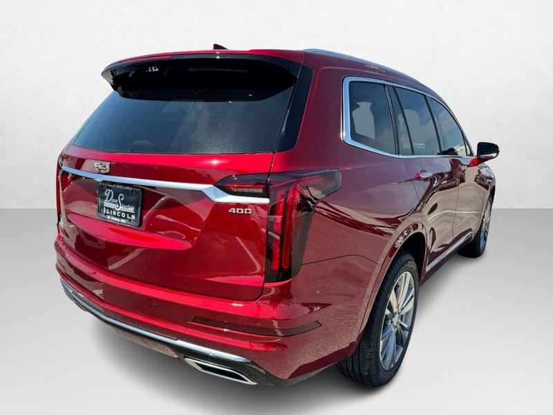 Cadillac XT6 Vehicle Full-screen Gallery Image 05