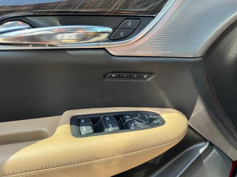 Cadillac XT6 Vehicle Full-screen Gallery Image 25