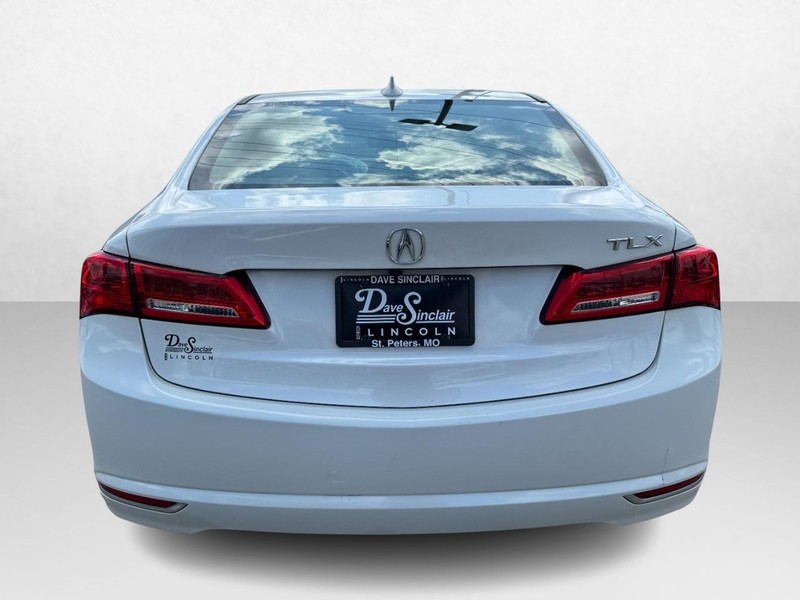 Acura TLX Vehicle Full-screen Gallery Image 06