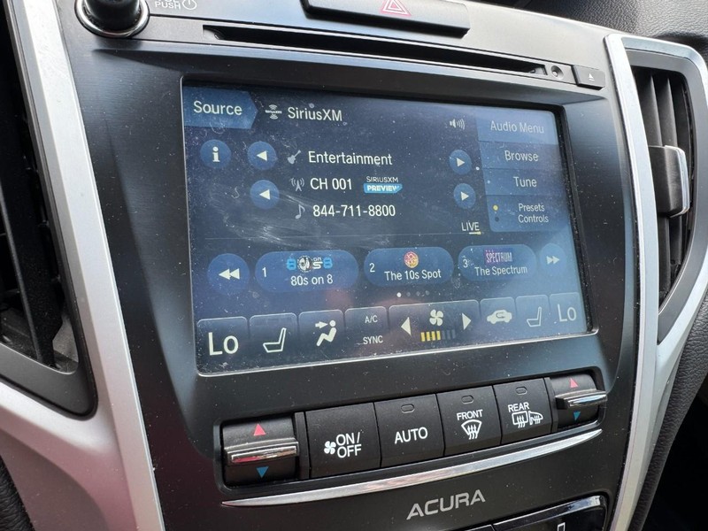 Acura TLX Vehicle Full-screen Gallery Image 16