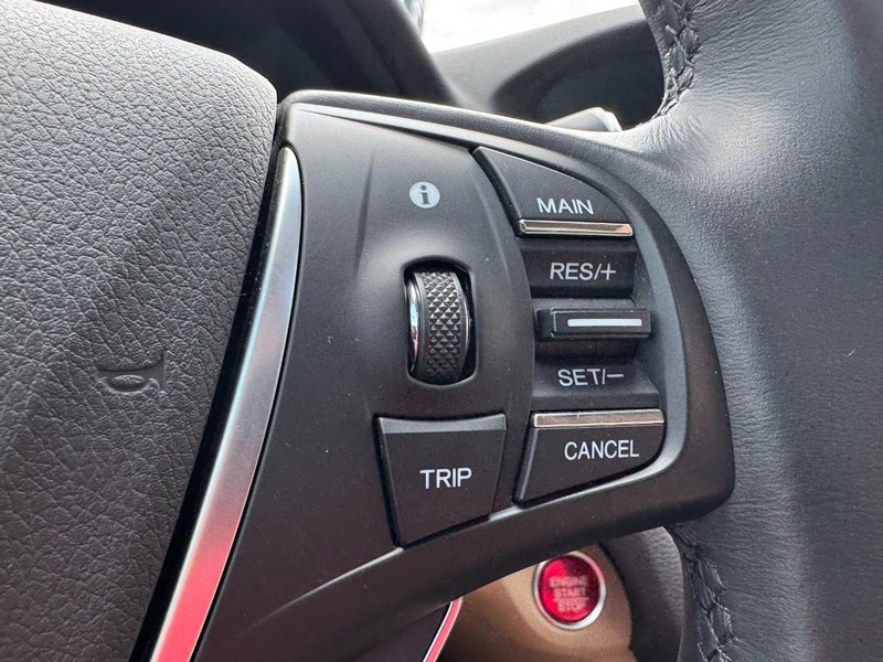 Acura TLX Vehicle Full-screen Gallery Image 19
