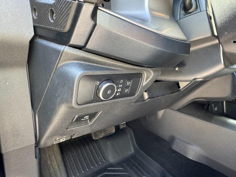Ford Bronco Vehicle Full-screen Gallery Image 14